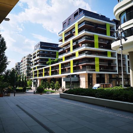 Appartamento Corvin Promenade With Free Parking Budapest Esterno foto